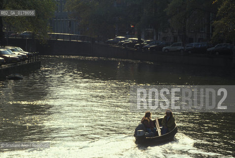 OLANDA , AMSTERDAM : CANALE  -  © 2002 Graziano Arici/Rosebud2 / GEO