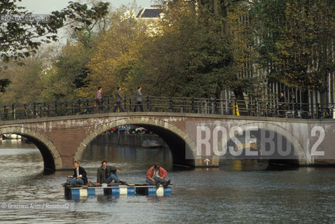 OLANDA , AMSTERDAM : CANALE  -  © 2002 Graziano Arici/Rosebud2 / GEO
