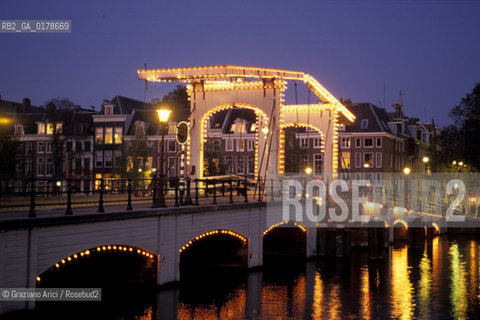 OLANDA , AMSTERDAM : IL PONTE MAGERE-BRUG -  © 2002 Graziano Arici/Rosebud2 / GEO