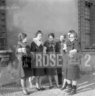 THE SINGER GIGLIOLA CINQUETTI - VERONA - 1964 © ARCHIVIO Graziano Arici/Rosebud2  / MUSICA / CANTANTE / POP ROCK JAZZ