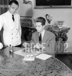 THE COUNT RUDY CRESPI - VENICE - 194? - © ARCHIVIO Graziano Arici/Rosebud2  / NOBILTA / CONTE