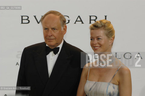 04/09/02 - 59. INTERNATIONAL FILM FESTIVAL IN VENICE - AMFAR GALA - LADY ELLEN TAYLOR WITH NICOLA BULGARI   ©Graziano Arici/Rosebud2 / NOBILTA / STILISTA