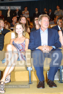 01/09/02 - 59. INTERNATIONAL FILM FESTIVAL IN VENICE LIDO - THE ACTOR HARRISON FORD WITH HIS GIRLFRIEND - FILM K-19:THE WIDOWMAKER - © 2002 Graziano Arici/Rosebud2 - MOSTRA DEL CINEMA