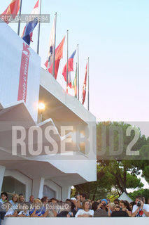 08/09/02 - 59. INTERNATIONAL FILM FESTIVAL IN VENICE LIDO - THE PALACE OF CINEMA -   - © 2002 Graziano Arici/Rosebud2   - MOSTRA DEL CINEMA / PALAZZO DEL CINEMA / FANS.