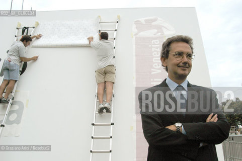28/08/2002 - BIENNALE PRESIDENT FRANCO BERNABE AT THE 59. INTERNATIONAL FILM FESTIVAL IN VENICE LIDO - 2002 ©Graziano Arici/Rosebud2   / MOSTRA DEL CINEMA