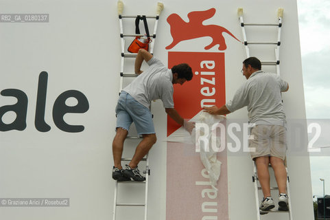 28/08/2002 - WORK IN PROGRESS AT THE 59. INTERNATIONAL FILM FESTIVAL IN VENICE LIDO - 2002 ©Graziano Arici/Rosebud2 / MOSTRA DEL CINEMA
