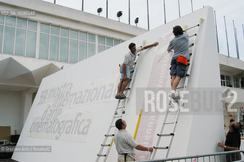 28/08/2002 - WORK IN PROGRESS AT THE 59. INTERNATIONAL FILM FESTIVAL IN VENICE LIDO - 2002 ©Graziano Arici/Rosebud2 / MOSTRA DEL CINEMA