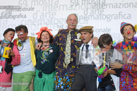 07/09/02 - 59. INTERNATIONAL FILM FESTIVAL IN VENICE LIDO - THE DOCTOR HUNTER PATCH ADAMS  - FILM CLOWN IN KABUL  - © 2002 Graziano Arici/Rosebud2 /FIORE  - MOSTRA DEL CINEMA / MEDICO .