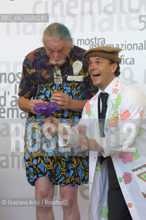 07/09/02 - 59. INTERNATIONAL FILM FESTIVAL IN VENICE LIDO - THE DOCTOR HUNTER PATCH ADAMS  - FILM CLOWN IN KABUL  - © 2002 Graziano Arici/Rosebud2 /FIORE  - MOSTRA DEL CINEMA / MEDICO .