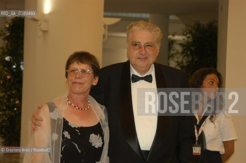 29/08/02 - 59. INTERNATIONAL FILM FESTIVAL IN VENICE LIDO :   THE DIRECTOR OF VENICE FILM FESTIVAL MORITZ DE HADELN WITH HIS WIFE   - © 2002 Graziano Arici/Rosebud2  -  MOSTRA DEL CINEMA /