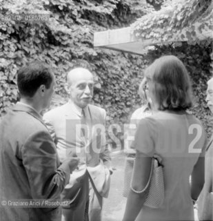 THE PAINTER AND SCULPTOR LUCIO FONTANA AT THE XXXIII INTERNATIONAL ART EXHIBITION IN VENICE - 1966- © ARCHIVIO Graziano Arici/Rosebud2  / ARTE / PITTORE / SCULTORE / BIENNALE DARTE