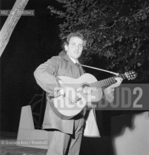 THE SINGER DOMENICO MODUGNO - 1958 - VENICE - © ARCHIVIO Graziano Arici/Rosebud2  / MUSICA POP / CANTANTE