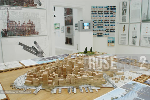 NEXT  VENICE BIENNALE 8. INTERNATIONAL ARCHITECTURE EXHIBITION - USA:  THE WORLD TRADE CENTER - PAST, PRESENT AND FUTURE - ©Graziano Arici/Rosebud2 - ARCHITETTURA