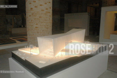 NEXT  VENICE BIENNALE 8. INTERNATIONAL ARCHITECTURE EXHIBITION - CORDERIE DELLARSENALE - LCM-FERNANDO ROMERO : MUSEM BRIDGE, MEXICO  - ©Graziano Arici/Rosebud2 - ARCHITETTURA