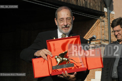 NEXT  VENICE BIENNALE 8. INTERNATIONAL ARCHITECTURE EXHIBITION -  THE GOLDEN LION FOR THE BEST PROJECT TO ALVARO SIZA VIEIRA - ©Graziano Arici/Rosebud2 - ARCHITETTURA  / ARCHITETTO