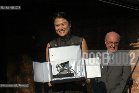 NEXT  VENICE BIENNALE 8. INTERNATIONAL ARCHITECTURE EXHIBITION -  THE SILVER LION FOR INDIVIDUAL PATRON OF ARCHITECTURAL WORKS TO ZHANG XIN - ©Graziano Arici/Rosebud2 -  ARCHITETTURA / ARCHITETTO