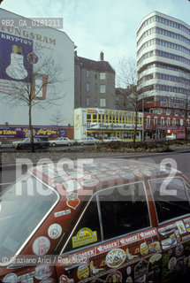 (GERMANIA) BERLINO 1984 : KURFURSTENDAMM E KAISER-WIHLELM-GEDACHTNISKIRCHE    - ©Graziano Arici/Rosebud2 / GEO