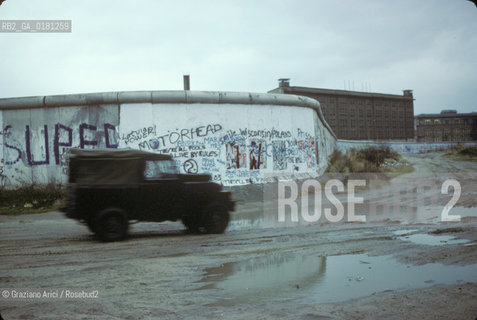 (GERMANIA) BERLINO 1984 : IL MURO A POTZDAMER PLATZ    - ©Graziano Arici/Rosebud2 / GEO