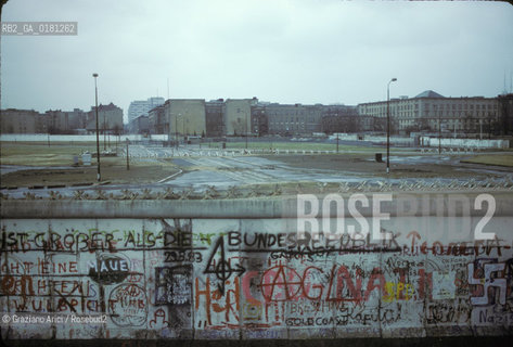(GERMANIA) BERLINO 1984 : IL MURO A POTZDAMER PLATZ    - ©Graziano Arici/Rosebud2 / GEO