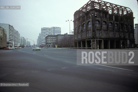 (GERMANIA) BERLINO EST 1984 :UNA STRADA  - ©Graziano Arici/Rosebud2 / GEO