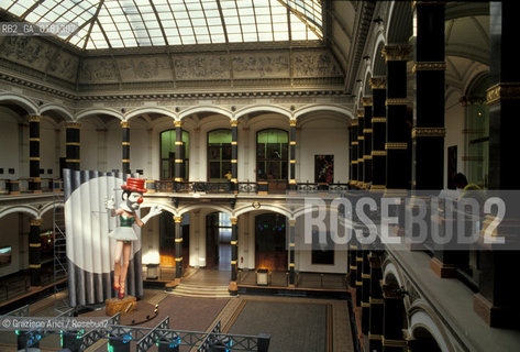 (GERMANIA) BERLINO 1989 : IL MARTIN GROPIUS BAU : MOSTRA METROPOLIS  - ©Graziano Arici/Rosebud2 / GEO / MUSEO