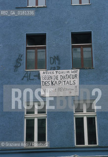(GERMANIA) BERLINO 1989 : QUARTIERE KREUZBERG - CASE OCCUPATE  - ©Graziano Arici/Rosebud2 / GEO /