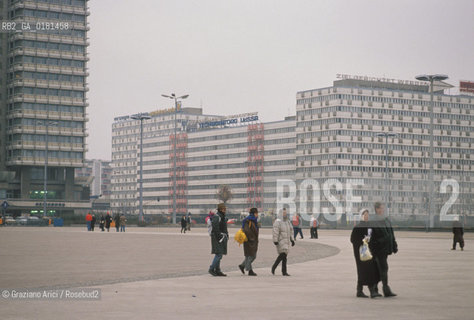 (GERMANIA) BERLINO 1991 : ALEXANDERPLATZ    - ©Graziano Arici/Rosebud2 / GEO