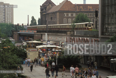 (GERMANIA) BERLINO 1991 : ALEXANDERPLATZ    - ©Graziano Arici/Rosebud2 / GEO