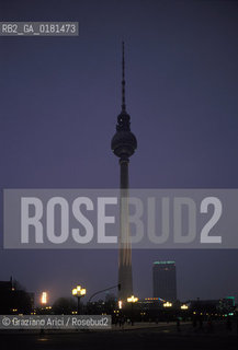 (GERMANIA) BERLINO EST 1989 :  LA TORRE DELLA TELEVISIONE     - ©Graziano Arici/Rosebud2 / GEO