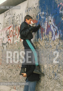 (GERMANIA) BERLINO 12/12/1989  :IL MURO - ©Graziano Arici/Rosebud2 / GEO / GRAFFITI