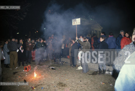 (GERMANIA) BERLINO 31/12/1989  :IL MURO ALLA PORTA DI BRANDEBURGO  -  ©Graziano Arici/Rosebud2 / GEO