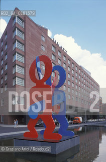 (GERMANIA) BERLINO 1999 : GRAND HOTEL HYATT A POTZDAMER PLATZ  DI JOSE RAFAEL MONEO  - ©Graziano Arici/Rosebud2 / GEO / ARCHITETTURA MODERNA / CONTENPORANEA / HARING