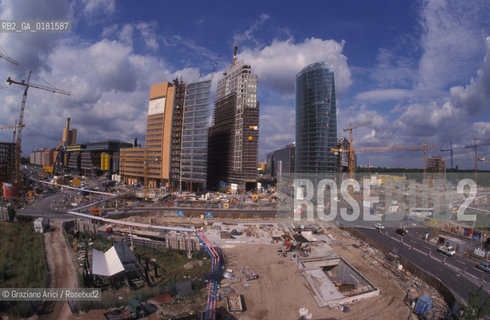 (GERMANIA) BERLINO 1999 : POTZDAMER PLATZ  - ©Graziano Arici/Rosebud2 / GEO / ARCHITETTURA MODERNA / CONTENPORANEA