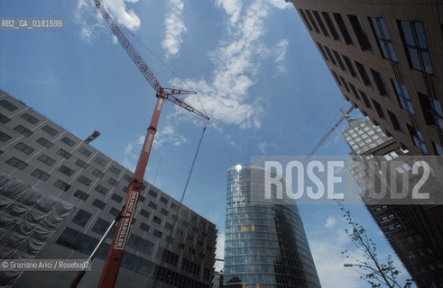 (GERMANIA) BERLINO 1999 : SONY CENTER A POTZDAMER PLATZ  - ©Graziano Arici/Rosebud2 / GEO / ARCHITETTURA MODERNA / CONTENPORANEA
