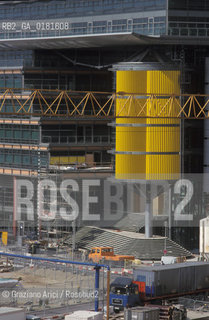 (GERMANIA) BERLINO 1999 : COSTRUZIONI A POTZDAMER PLATZ  - ©Graziano Arici/Rosebud2 / GEO / ARCHITETTURA MODERNA / CONTENPORANEA