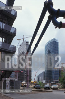 (GERMANIA) BERLINO 1999 : SONY CENTER A POTZDAMER PLATZ  - ©Graziano Arici/Rosebud2 / GEO / ARCHITETTURA MODERNA / CONTENPORANEA