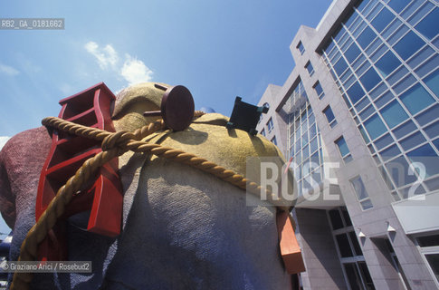 (GERMANIA) BERLINO 1989 : PALAZZO NELLA FRIEDRICHSTRASSE DI PHILIP JOHNSON - PHILIP JOHNSON HAUS    - ©Graziano Arici/Rosebud2 / GEO / ARCHITETTURA MODERNA