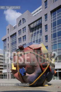 (GERMANIA) BERLINO 1989 : PALAZZO NELLA FRIEDRICHSTRASSE DI PHILIP JOHNSON - PHILIP JOHNSON HAUS    - ©Graziano Arici/Rosebud2 / GEO / ARCHITETTURA MODERNA