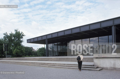 (GERMANIA) BERLINO 1999 : LA NEUE NATIONALGALERIE DI MIES VAN DER ROHE    - ©Graziano Arici/Rosebud2 / GEO / ARCHITETTURA MODERNA / MUSEO