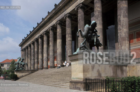 (GERMANIA) BERLINO 1999: MUSEUMINSELN - ALTES MUSEUM  - ©Graziano Arici/Rosebud2 / GEO / ARCHITETTURA / SCHINKEL