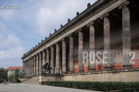(GERMANIA) BERLINO 1999: MUSEUMINSELN - ALTES MUSEUM  - ©Graziano Arici/Rosebud2 / GEO / ARCHITETTURA / SCHINKEL
