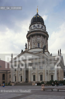(GERMANIA) BERLINO1999 : IL DUOMO FRANCESE SULLA PLATZ DER AKADEMIE (GENDARMENMARKT)  - ©Graziano Arici/Rosebud2 / GEO / ARCHITETTURA / SCHINKEL