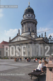 (GERMANIA) BERLINO1999 : IL DUOMO FRANCESE SULLA PLATZ DER AKADEMIE (GENDARMENMARKT)  - ©Graziano Arici/Rosebud2 / GEO / ARCHITETTURA / SCHINKEL
