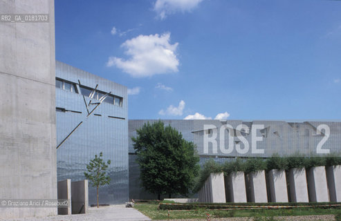 (GERMANIA) BERLINO 1999 : IL MUSEO EBRAICO DI DANIEL  LIBESKIND - ©Graziano Arici/Rosebud2 / GEO / ARCHITETTURA CONTEMPORANEA / EBREI