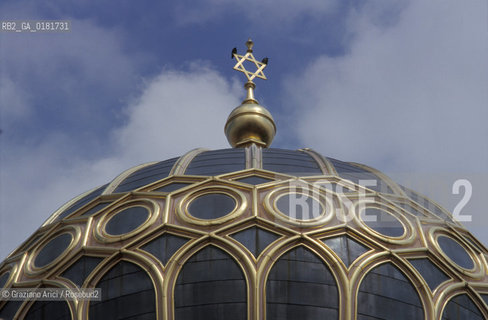 (GERMANIA) BERLINO 1999 :NEUE SYNAGOGE IN ORANIENBURGERSTRASSE - ©Graziano Arici/Rosebud2 / GEO / EBREI / SINAGOGA / CUPOLA