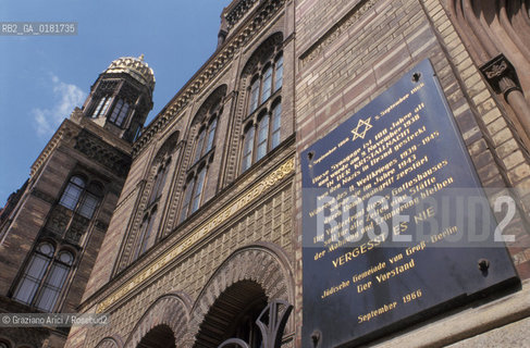 (GERMANIA) BERLINO 1999 :NEUE SYNAGOGE IN ORANIENBURGERSTRASSE - ©Graziano Arici/Rosebud2 / GEO / EBREI / SINAGOGA
