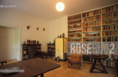 (GERMANIA) BERLINO1991 :BERTOLD BRECHT HAUS - SALOTTO - ©Graziano Arici/Rosebud2 / GEO / LETTERATURA