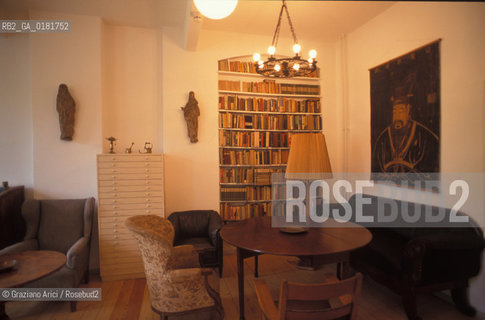 (GERMANIA) BERLINO1991 :BERTOLD BRECHT HAUS - IL SALOTTO DI BERTOLD BRECHT - ©Graziano Arici/Rosebud2 / GEO / LETTERATURA