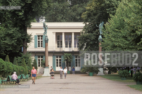 (GERMANIA) BERLINO 1999 : SCHLOSS CHARLOTTENBURG : PADIGLIONE SCHINKEL  - ©Graziano Arici/Rosebud2 / GEO / CASTELLO