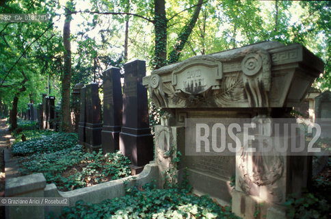 (GERMANIA) BERLINO 1999 : CIMITERO DI SCHOENHAUSERALLEE  - ©Graziano Arici/Rosebud2 / GEO / EBREI
